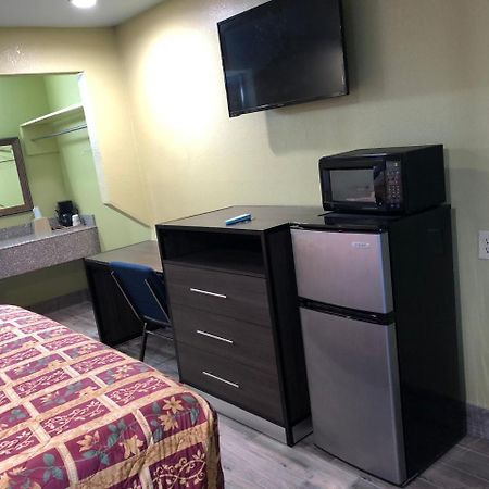 Gateway Inn Тълса Екстериор снимка