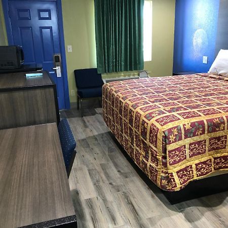 Gateway Inn Тълса Екстериор снимка
