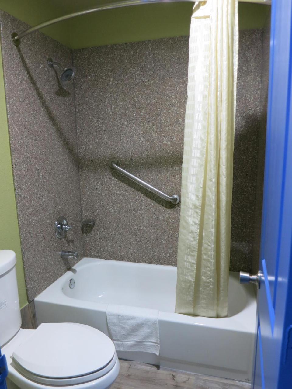 Gateway Inn Тълса Екстериор снимка
